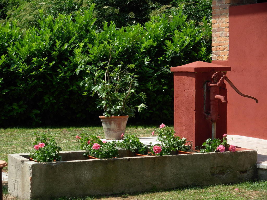 Bed and Breakfast Cascina Foresto Cossato Экстерьер фото